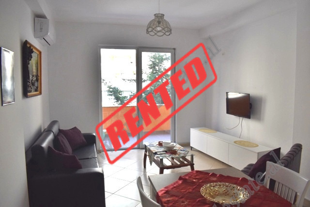 Apartament 1+1 me qera ne rrugen Teodor Keko ne zonen e Astirit&nbsp;ne Tirane.
Apartamenti ndodhet